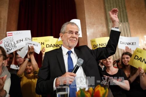 Alexander Van der Bellen wird Bundespräsident Österreichs	 - ảnh 1